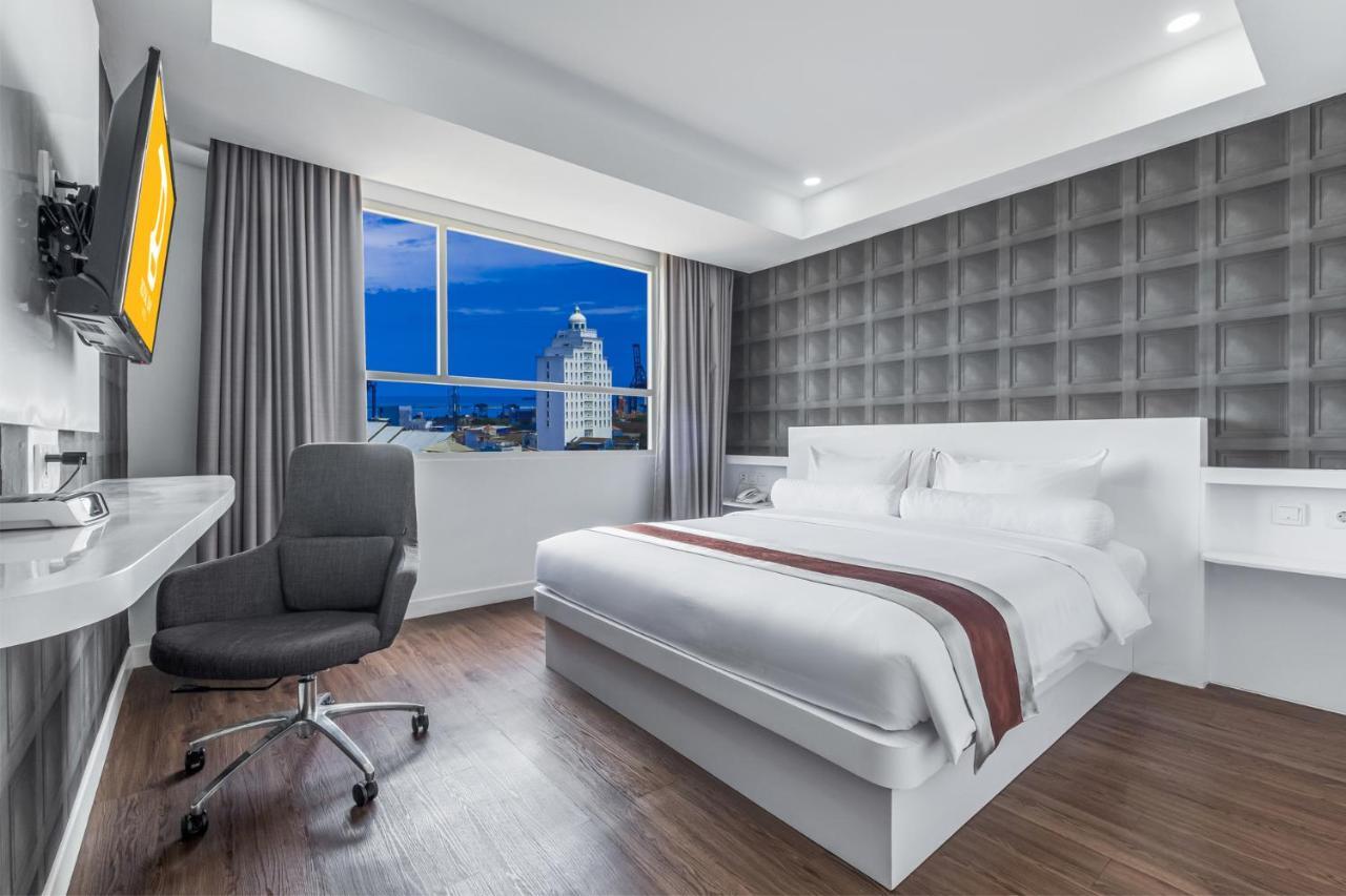 Royal Bay Hotel Makassar Dış mekan fotoğraf
